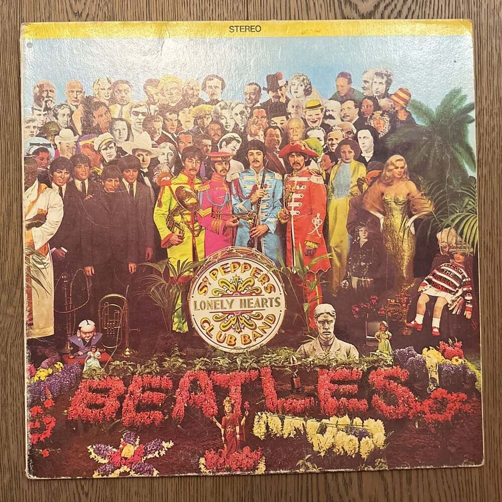 The Beatles - Sgt. Pepper's Lonely Hearts Club Band Vinyl LP Reissue